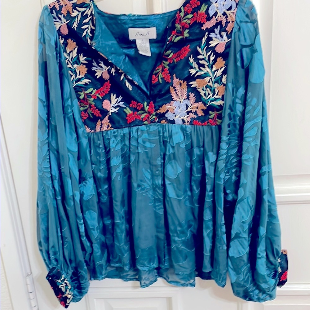 Aris Silk boho Top Sz S